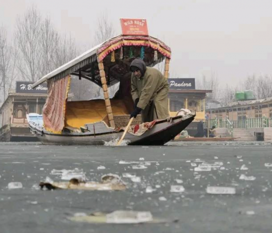 Srinagar records coldest December night in over three decades as Chillai-Kalan arrives in Kashmir